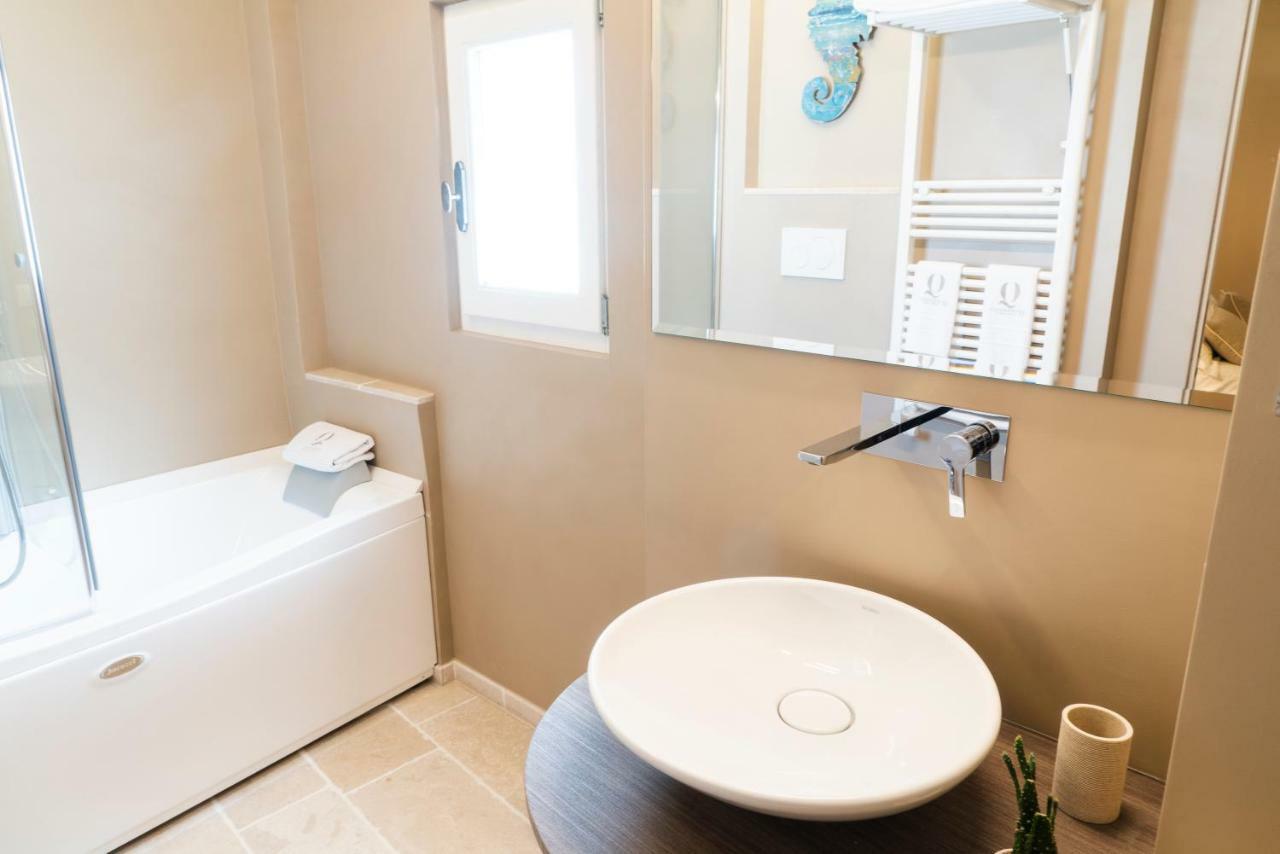 Bed and Breakfast Quintessenza Luxury Domus Polignano a Mare Exterior foto